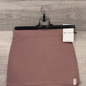Kaveah Ribbed Mini Skirt in Mauve